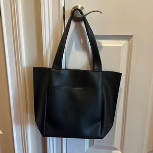 Olives all day tote
